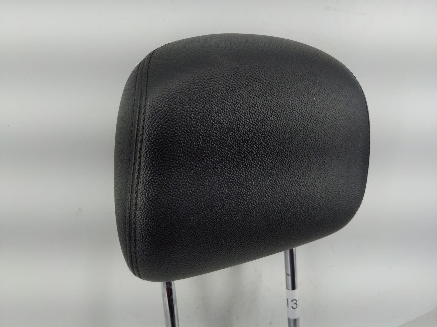 2014 Chrysler Town & Country Headrest Head Rest Rear Seat Fits Fits 2005 OEM Used Auto Parts - Oemusedautoparts1.com