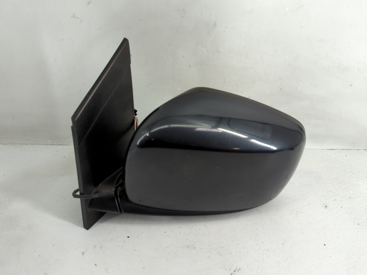 2011-2016 Chrysler Town & Country Side Mirror Replacement Driver Left View Door Mirror P/N:1AB731ARAH Fits OEM Used Auto Par