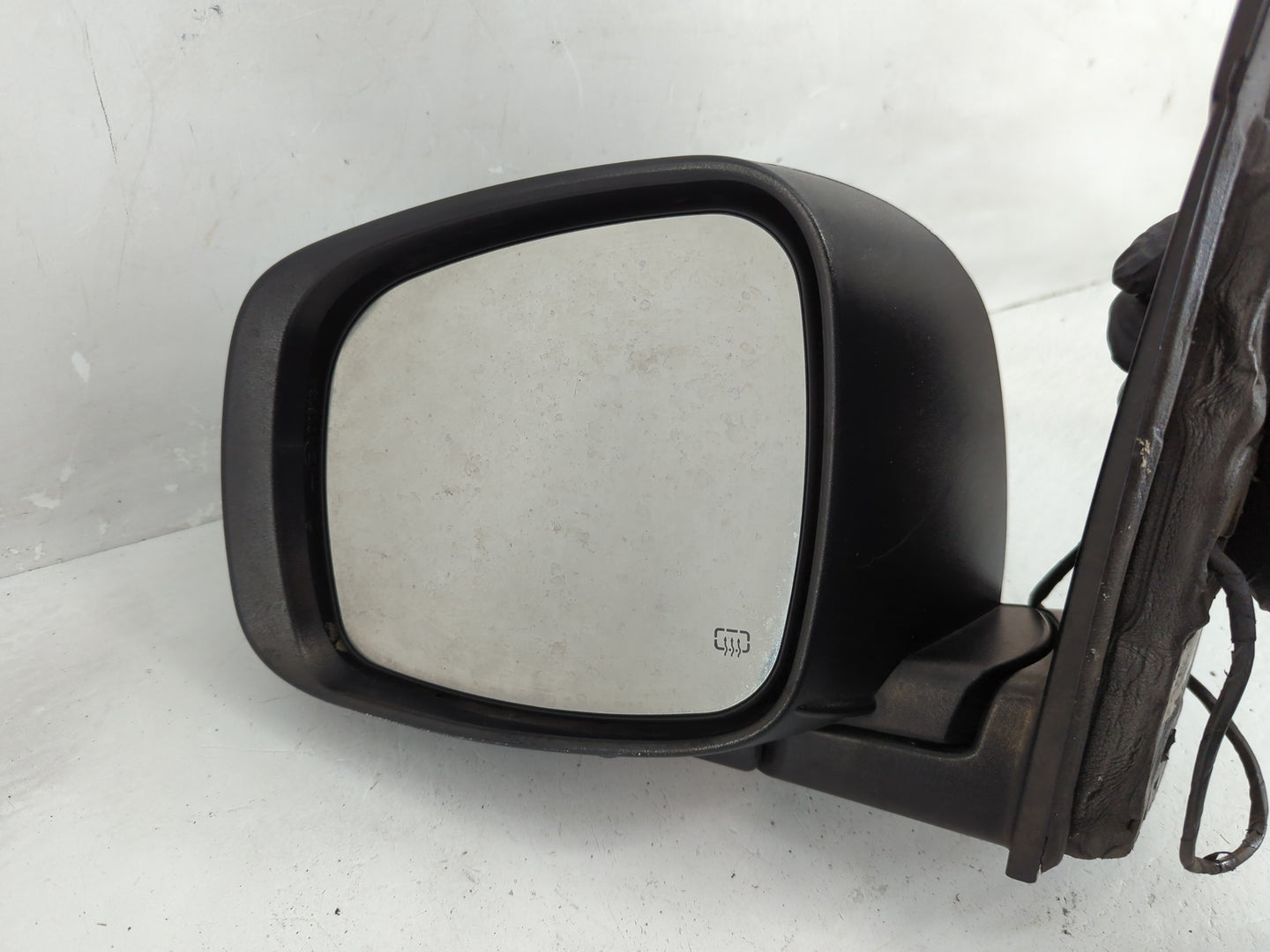 2011-2016 Chrysler Town & Country Side Mirror Replacement Driver Left View Door Mirror P/N:1AB731ARAH Fits OEM Used Auto Par