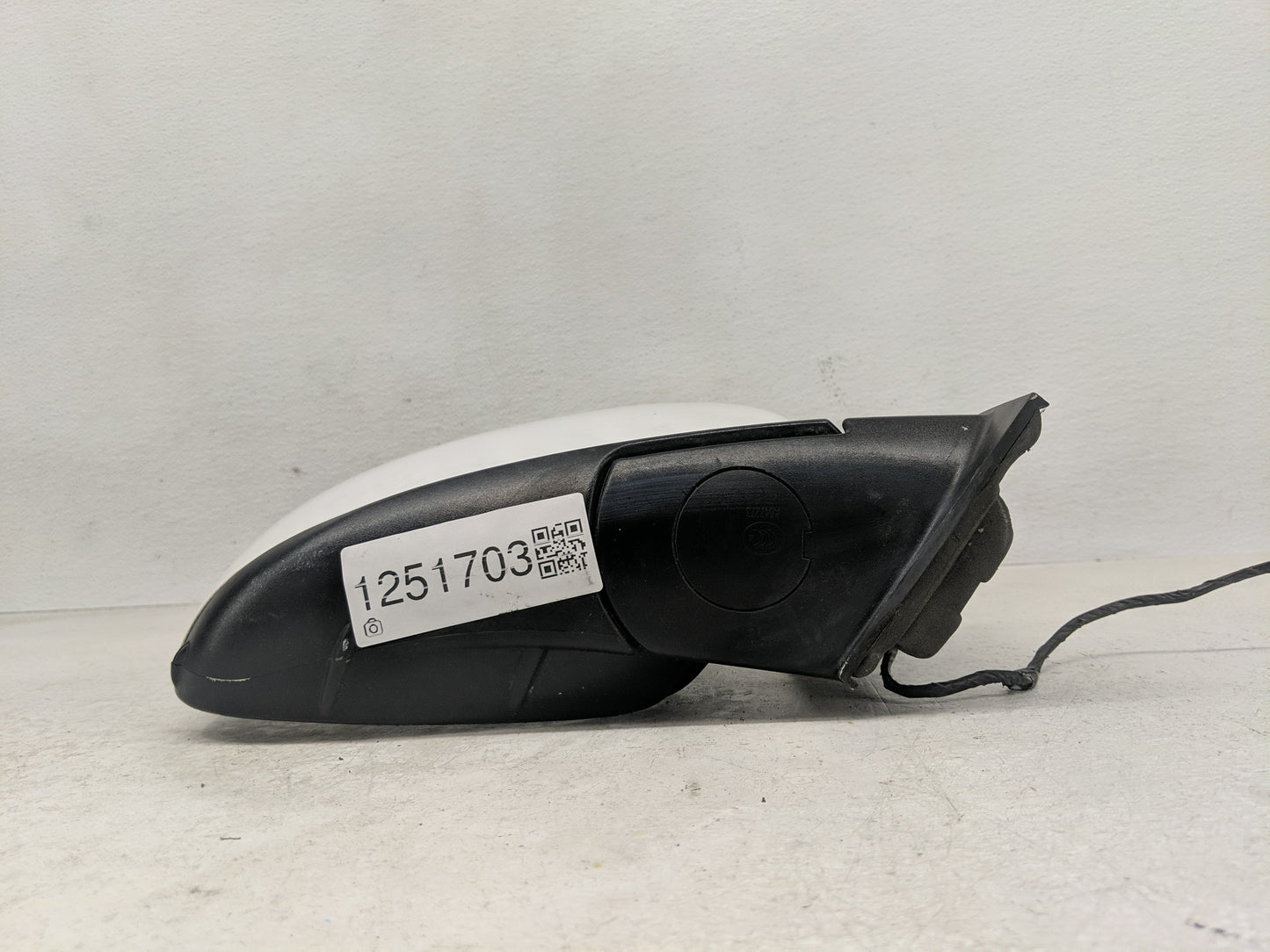 2011-2016 Chrysler Town & Country Side Mirror Replacement Passenger Right View Door Mirror P/N:1AB721W7AG Fits OEM Used Auto