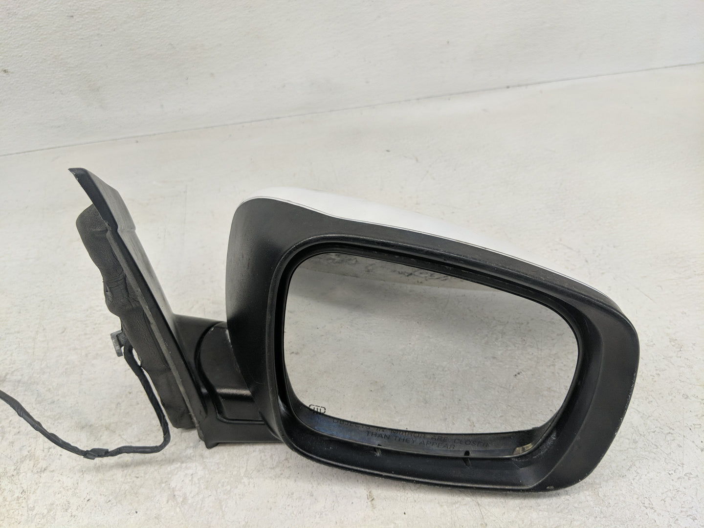 2011-2016 Chrysler Town & Country Side Mirror Replacement Passenger Right View Door Mirror P/N:1AB721W7AG Fits OEM Used Auto