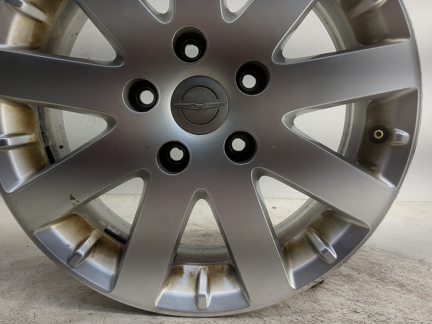 2011-2016 Chrysler Town & Country Oem Wheel Rim - Oemusedautoparts1.com