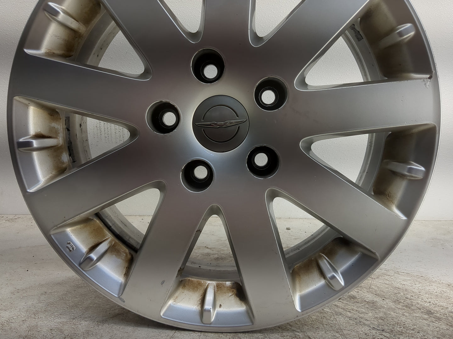 2011-2016 Chrysler Town & Country Oem Wheel Rim - Oemusedautoparts1.com