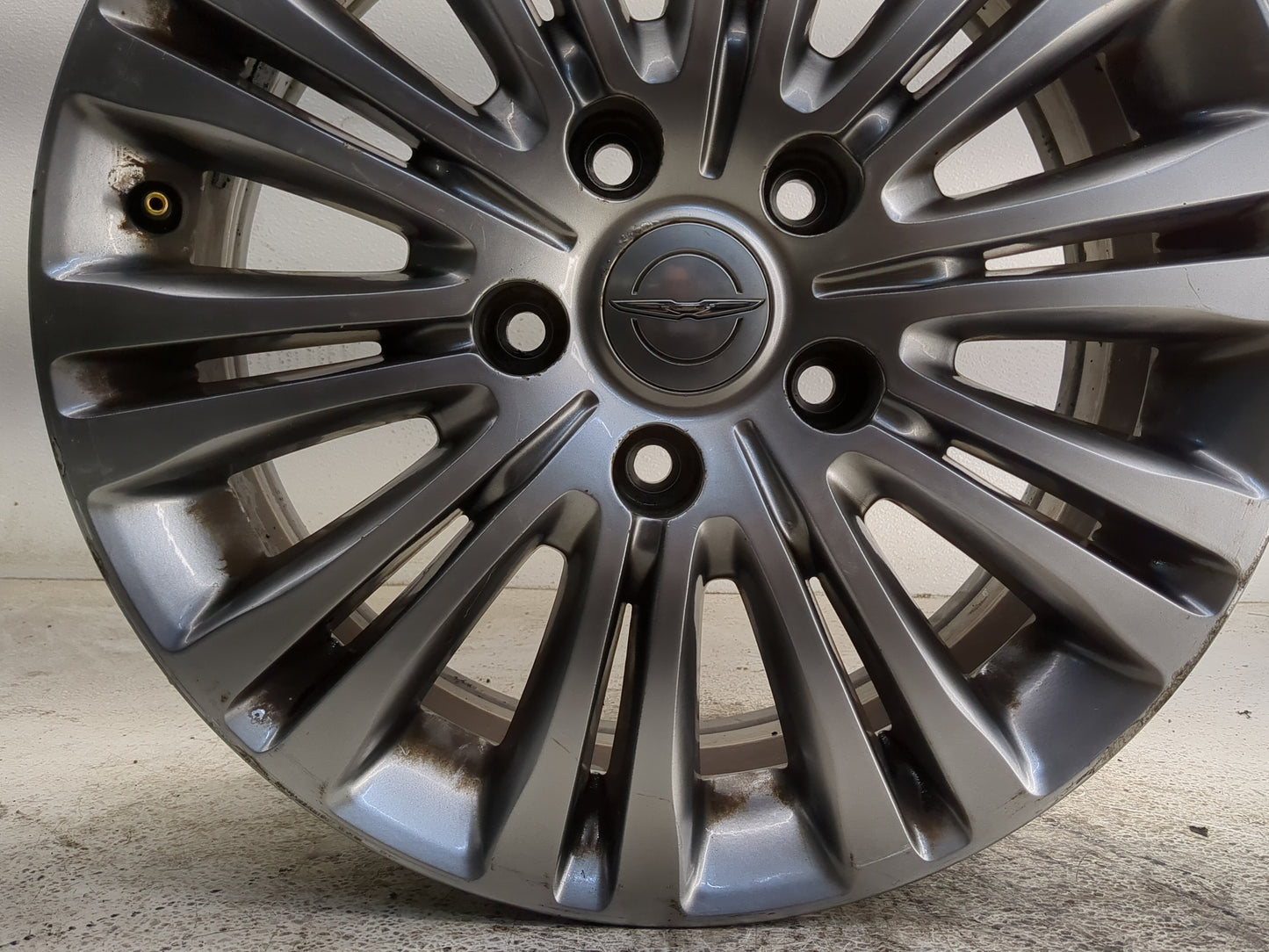 2011-2016 Chrysler Town & Country Oem Wheel Rim - Oemusedautoparts1.com