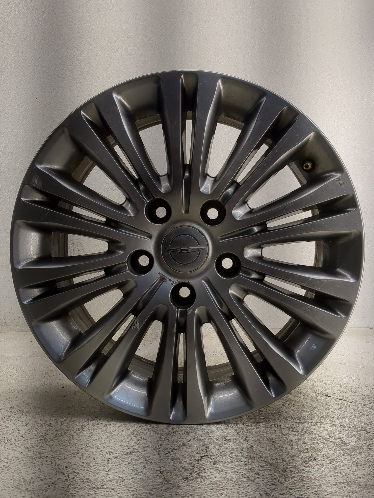2011-2016 Chrysler Town & Country Oem Wheel Rim - Oemusedautoparts1.com