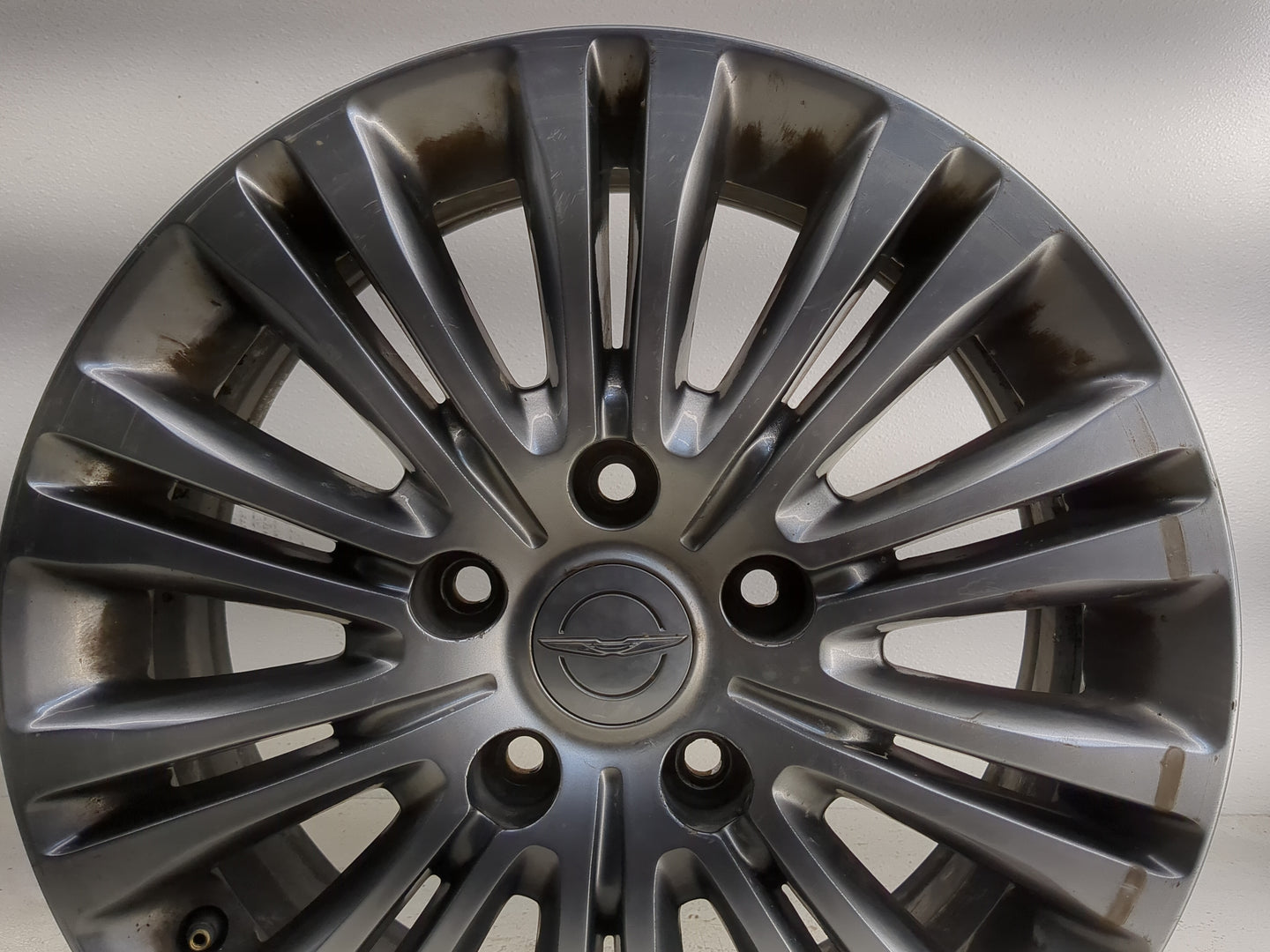 2011-2016 Chrysler Town & Country Oem Wheel Rim 1264073 - Oemusedautoparts1.com