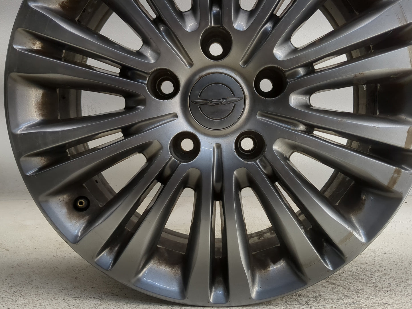 2011-2016 Chrysler Town & Country Oem Wheel Rim 1264073 - Oemusedautoparts1.com