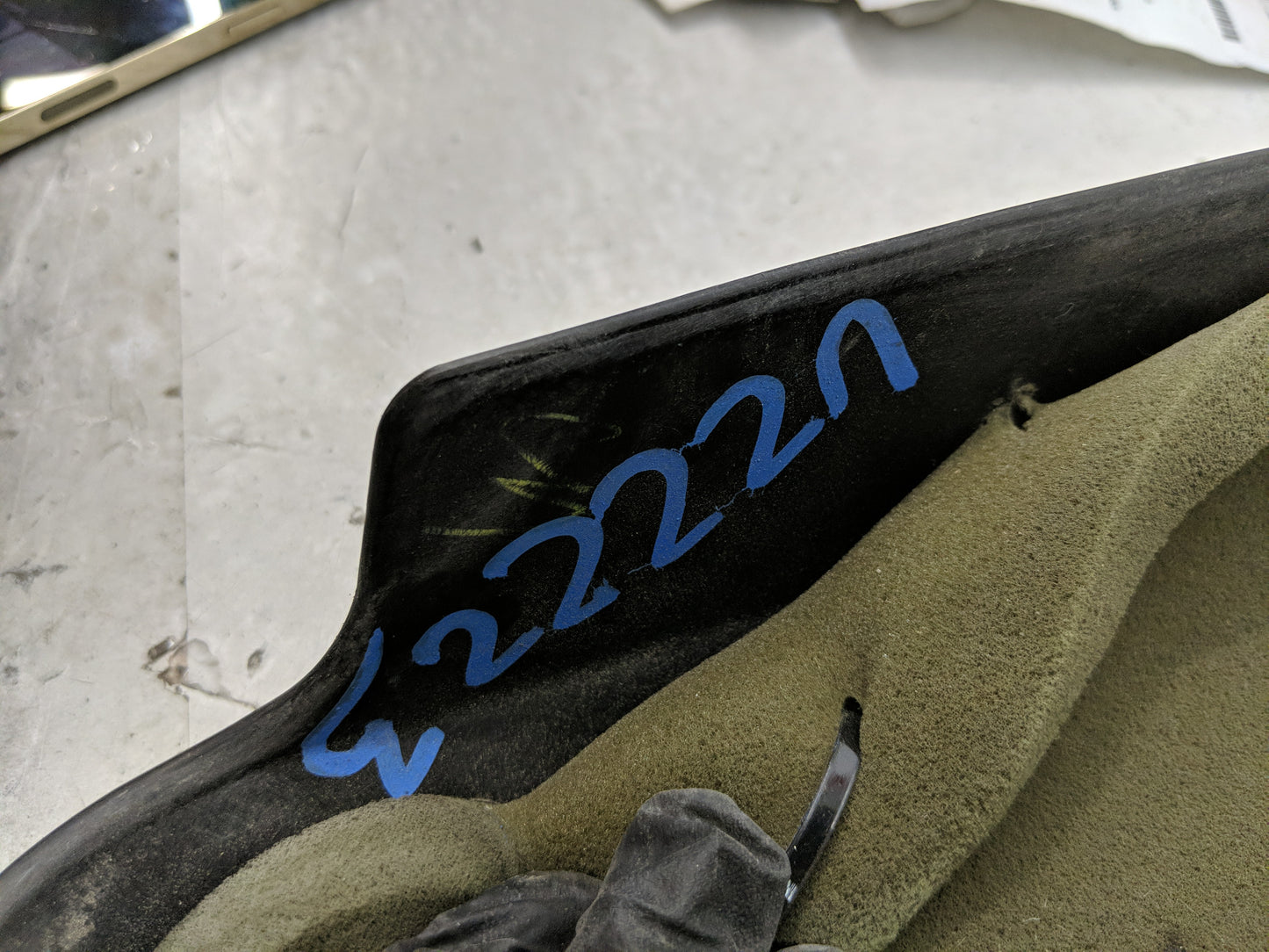 2014 Chrysler Town & Country Engine Cover 1264932 - Oemusedautoparts1.com