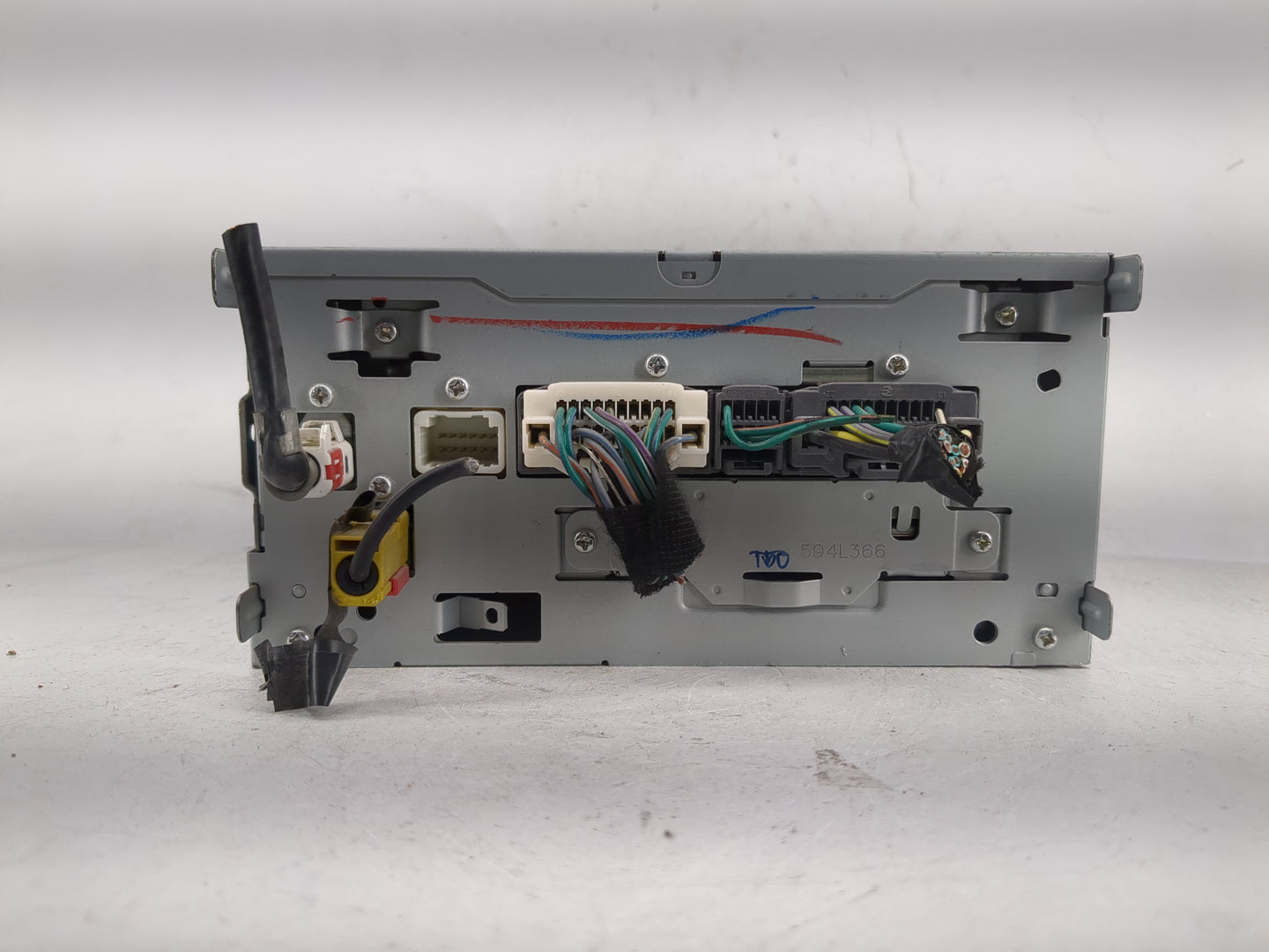 2012-2016 Chrysler Town & Country Radio AM FM Cd Player Receiver Replacement P/N:P05091327AE Fits OEM Used Auto Parts - Oemu