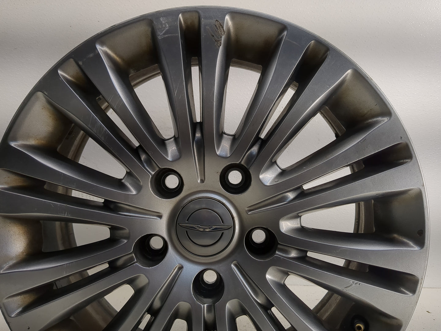 2011-2016 Chrysler Town & Country Oem Wheel Rim - Oemusedautoparts1.com
