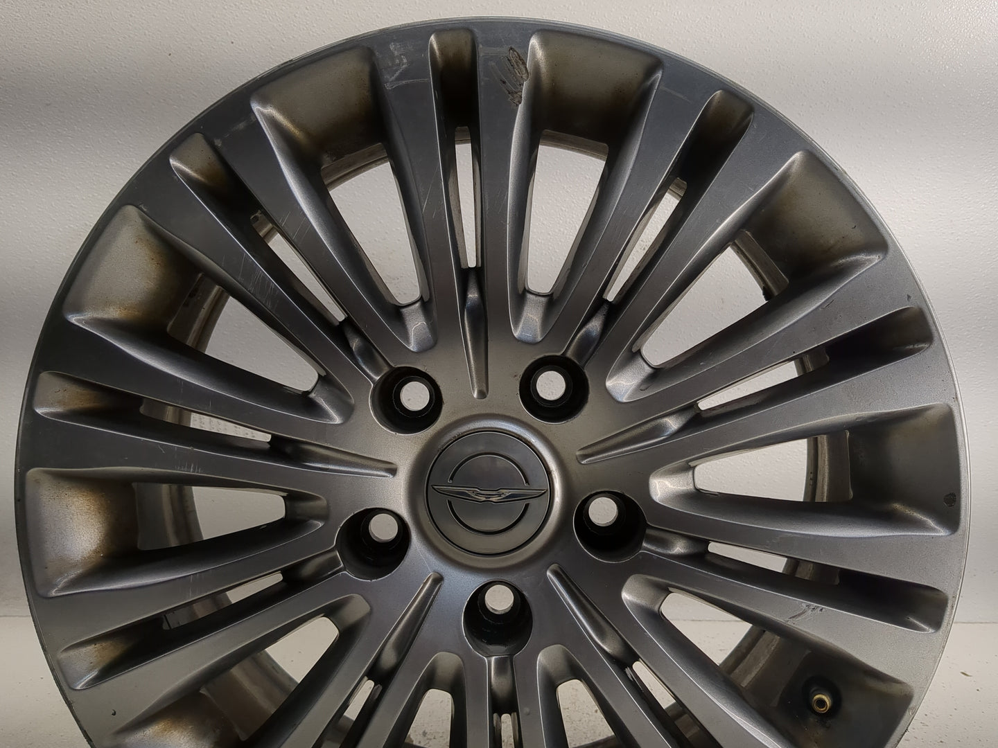 2011-2016 Chrysler Town & Country Oem Wheel Rim - Oemusedautoparts1.com