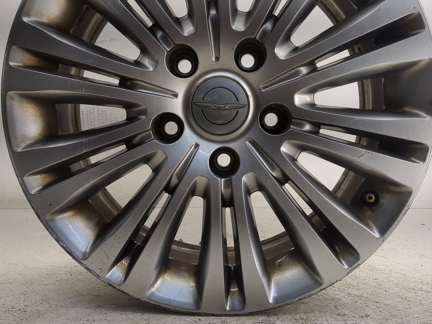 2011-2016 Chrysler Town & Country Oem Wheel Rim - Oemusedautoparts1.com