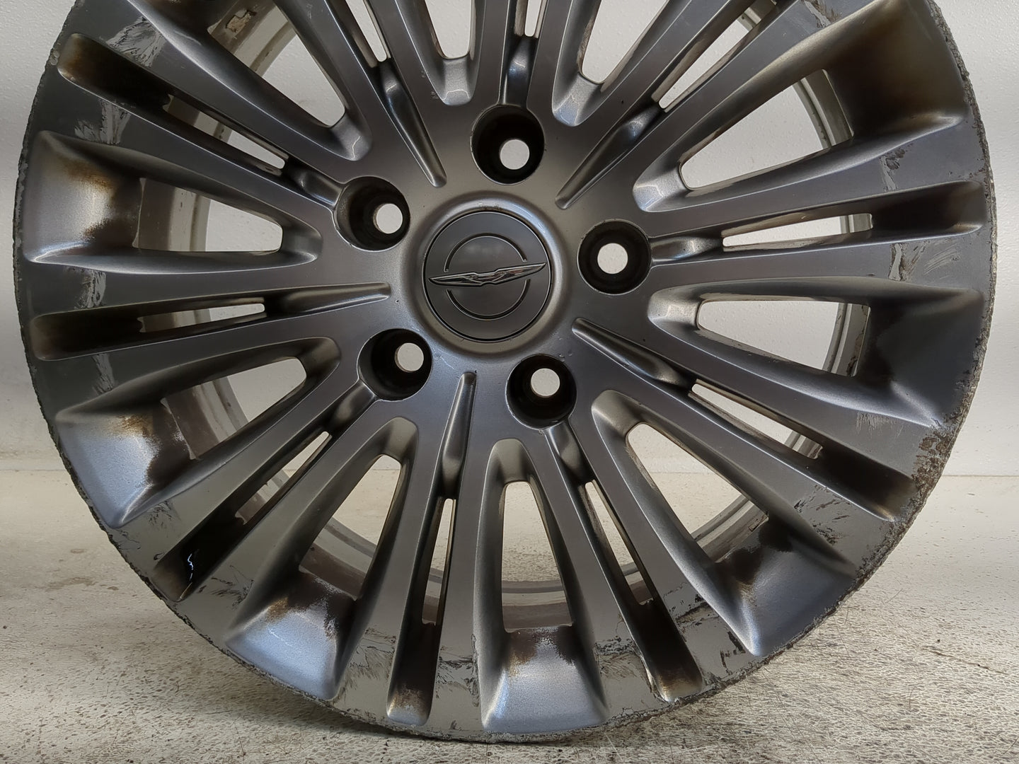 2011-2016 Chrysler Town & Country Oem Wheel Rim 1274925 - Oemusedautoparts1.com