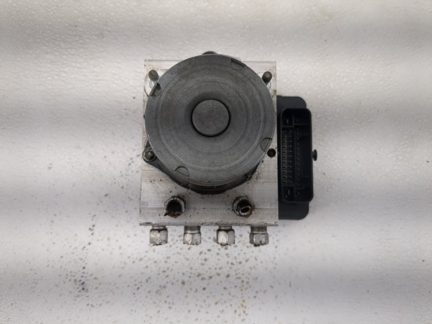 2014 Chrysler Town & Country ABS Pump Control Module Replacement P/N:P68183803AC Fits OEM Used Auto Parts - Oemusedautoparts