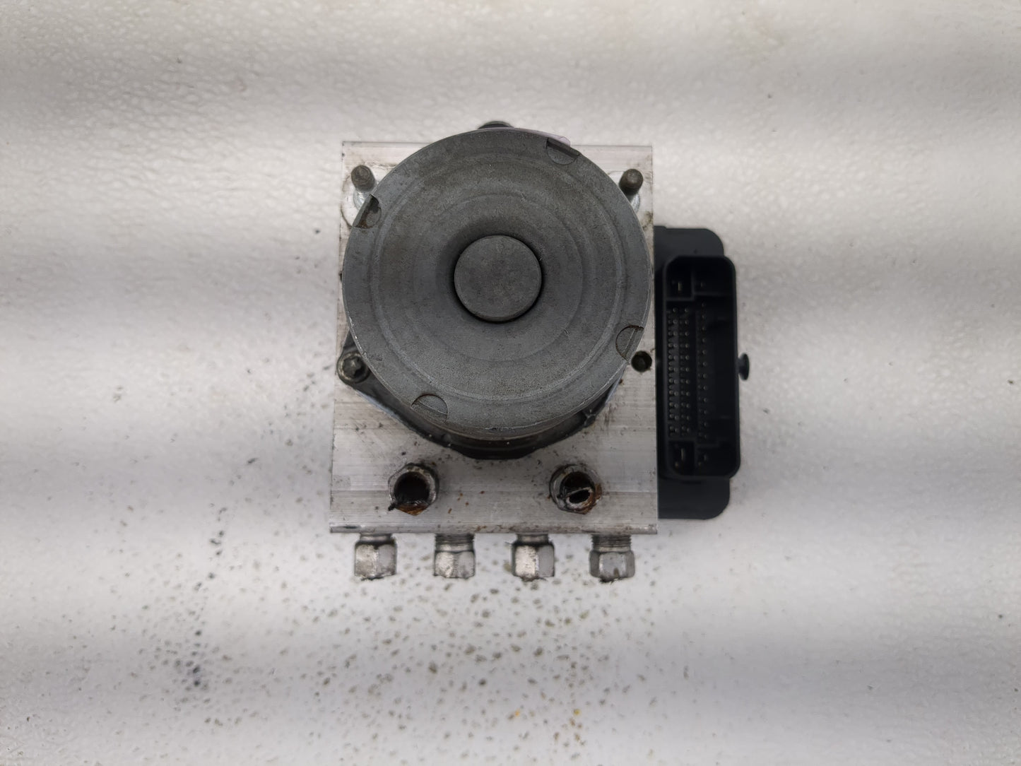 2014 Chrysler Town & Country ABS Pump Control Module Replacement P/N:P68183803AC Fits OEM Used Auto Parts - Oemusedautoparts