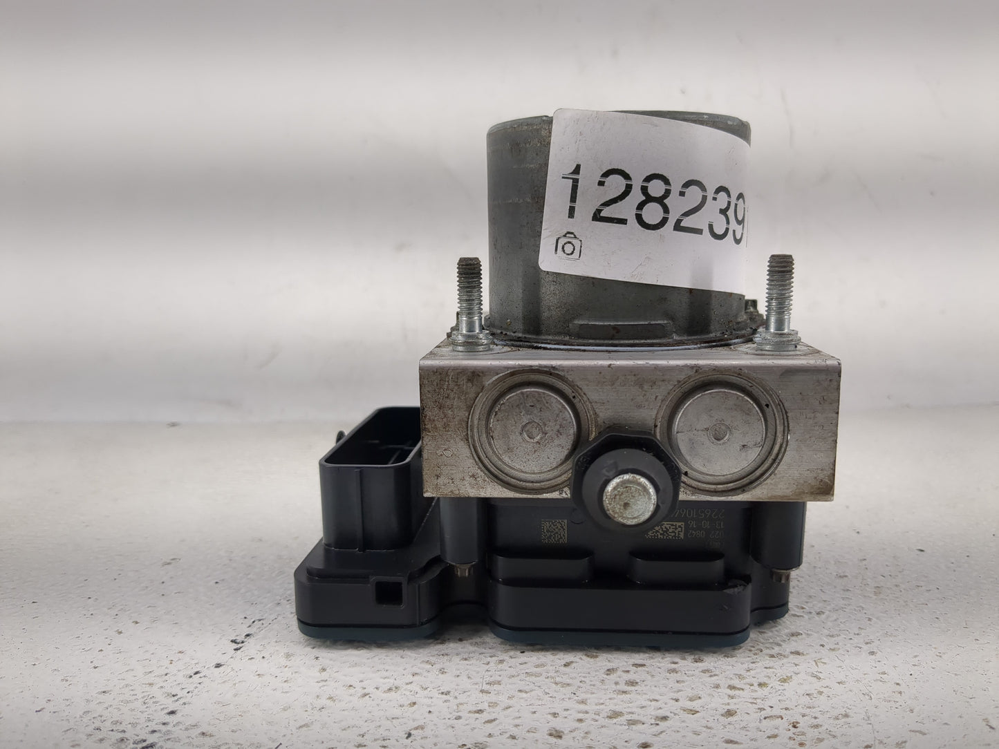 2014 Chrysler Town & Country ABS Pump Control Module Replacement P/N:P68183803AC Fits OEM Used Auto Parts - Oemusedautoparts