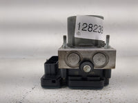 2014 Chrysler Town & Country Anti-Lock Brake ABS Pump Module Actuator OEM P/N:P68183803AC Fits OEM Used Auto Parts - Oemused