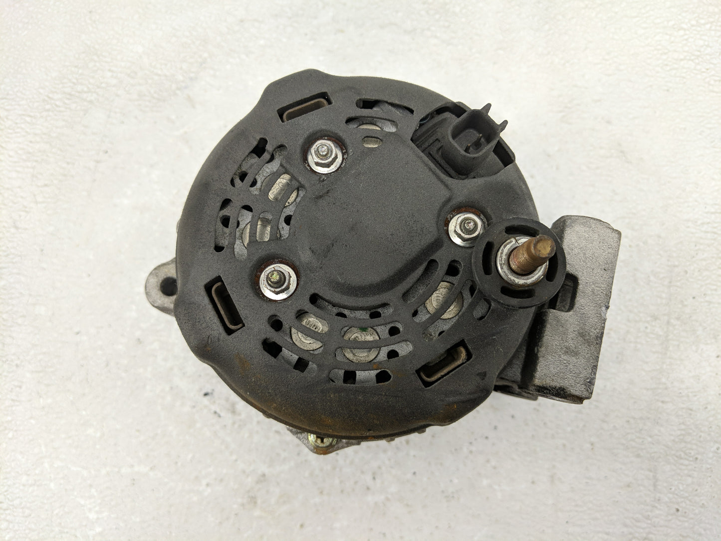 2011-2016 Chrysler Town & Country Alternator Replacement Generator Charging Assembly Engine OEM Fits OEM Used Auto Parts - O