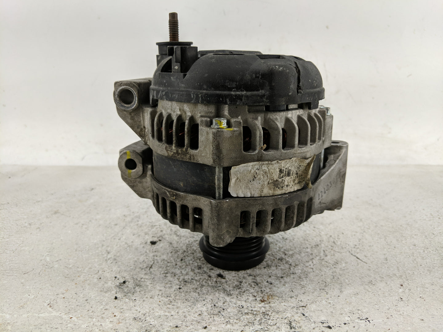 2011-2016 Chrysler Town & Country Alternator Replacement Generator Charging Assembly Engine OEM Fits OEM Used Auto Parts - O