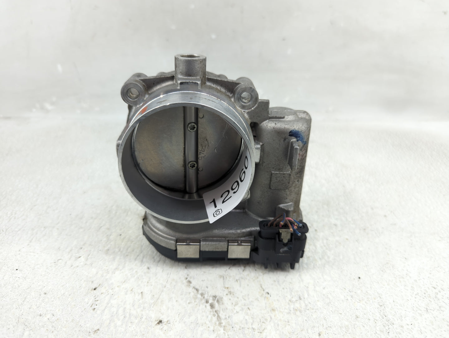 2011-2016 Chrysler Town & Country Throttle Body P/N:0 280 750 570 05184349AC Fits OEM Used Auto Parts - Oemusedautoparts1.co