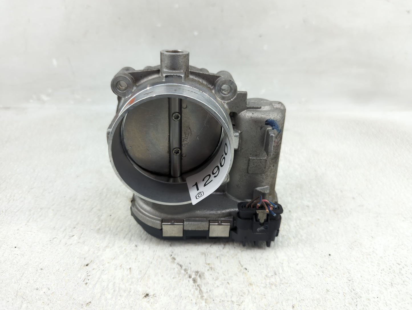 2011-2016 Chrysler Town & Country Throttle Body P/N:0 280 750 570 05184349AC Fits OEM Used Auto Parts - Oemusedautoparts1.co