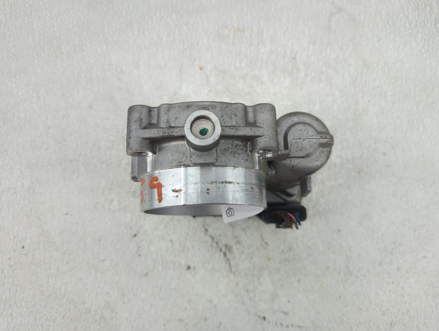 2011-2016 Chrysler Town & Country Throttle Body P/N:0 280 750 570 05184349AC Fits OEM Used Auto Parts - Oemusedautoparts1.co