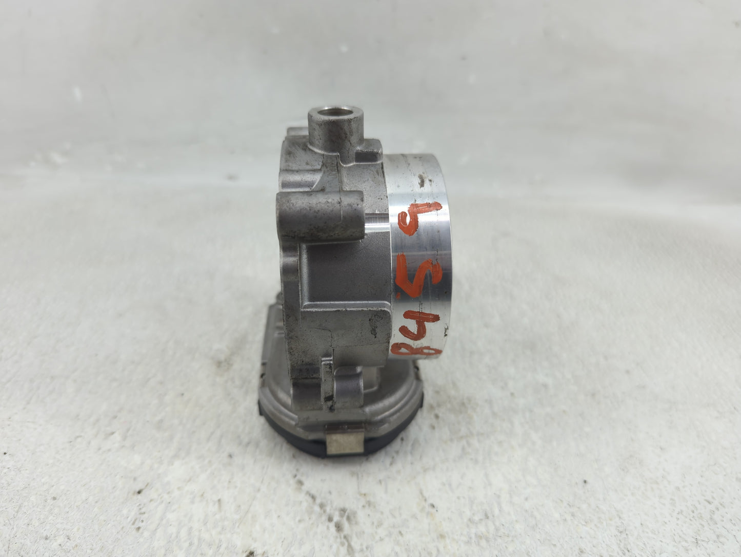2011-2016 Chrysler Town & Country Throttle Body P/N:0 280 750 570 05184349AC Fits OEM Used Auto Parts - Oemusedautoparts1.co