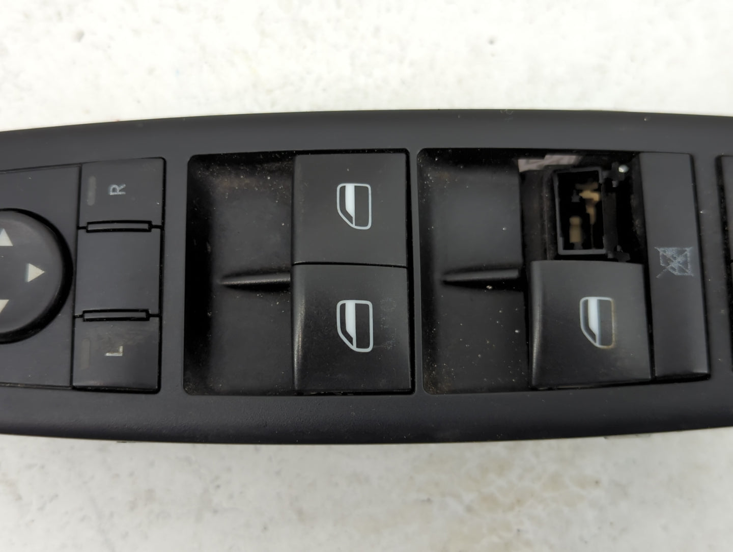 2012-2016 Chrysler Town & Country Master Power Window Switch Replacement Driver Side Left P/N:10 0914 31 68110871AA Fits OEM