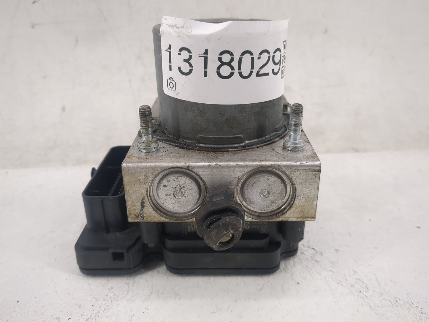 2014 Chrysler Town & Country ABS Pump Control Module Replacement P/N:68183803AC P68183803AC Fits OEM Used Auto Parts - Oemus