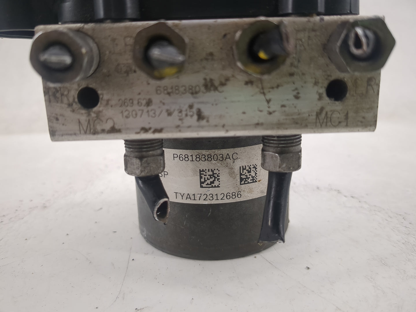 2014 Chrysler Town & Country ABS Pump Control Module Replacement P/N:68183803AC P68183803AC Fits OEM Used Auto Parts - Oemus