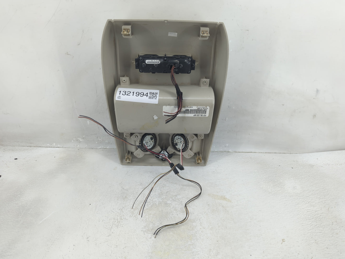 2014 Chrysler Town & Country Overhead Roof Console - Oemusedautoparts1.com