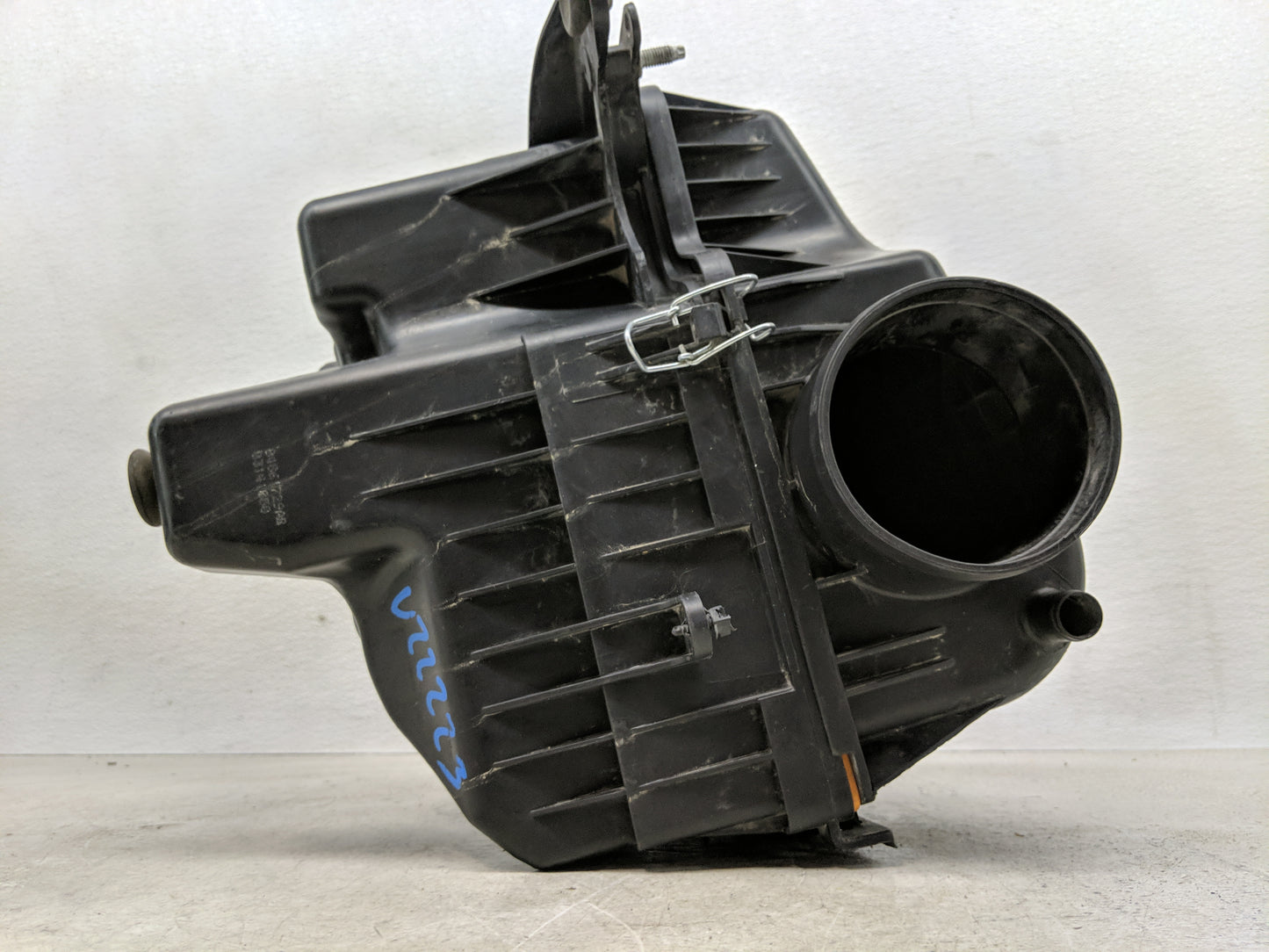 2011-2016 Chrysler Town & Country Air Cleaner Intake-duct Hose Tube - Oemusedautoparts1.com