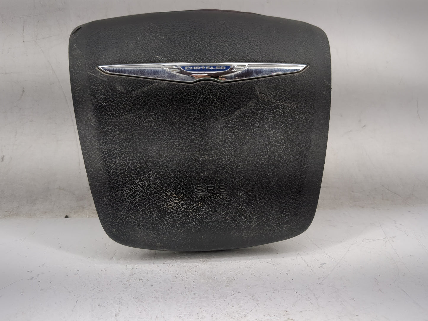 2013-2016 Chrysler Town & Country Air Bag Driver Left Steering Wheel Mounted Fits Fits 2013 2014 2015 2016 OEM Used Auto Par