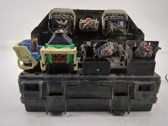 compare product 2014 Chrysler Town & Country Fusebox Fuse Box Panel Relay Module P/N:68217405AB Fits OEM Used Auto Parts