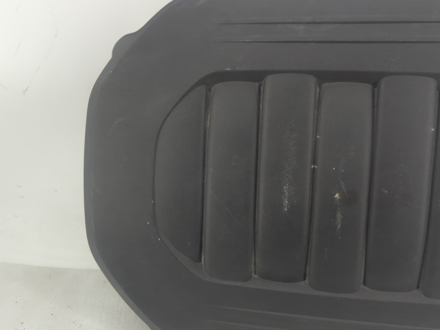 2014 Chrysler Town & Country Engine Cover - Oemusedautoparts1.com