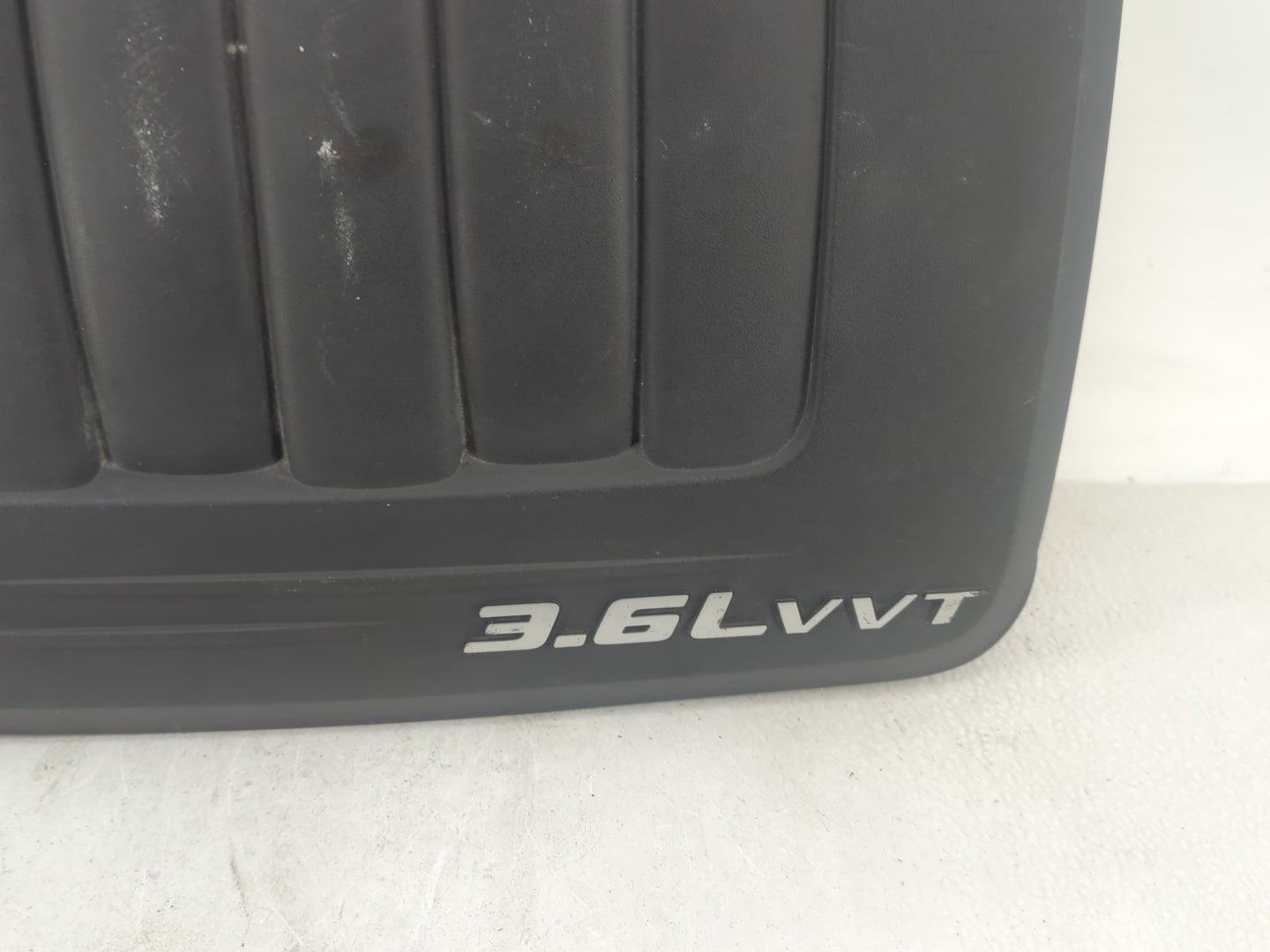 2014 Chrysler Town & Country Engine Cover - Oemusedautoparts1.com