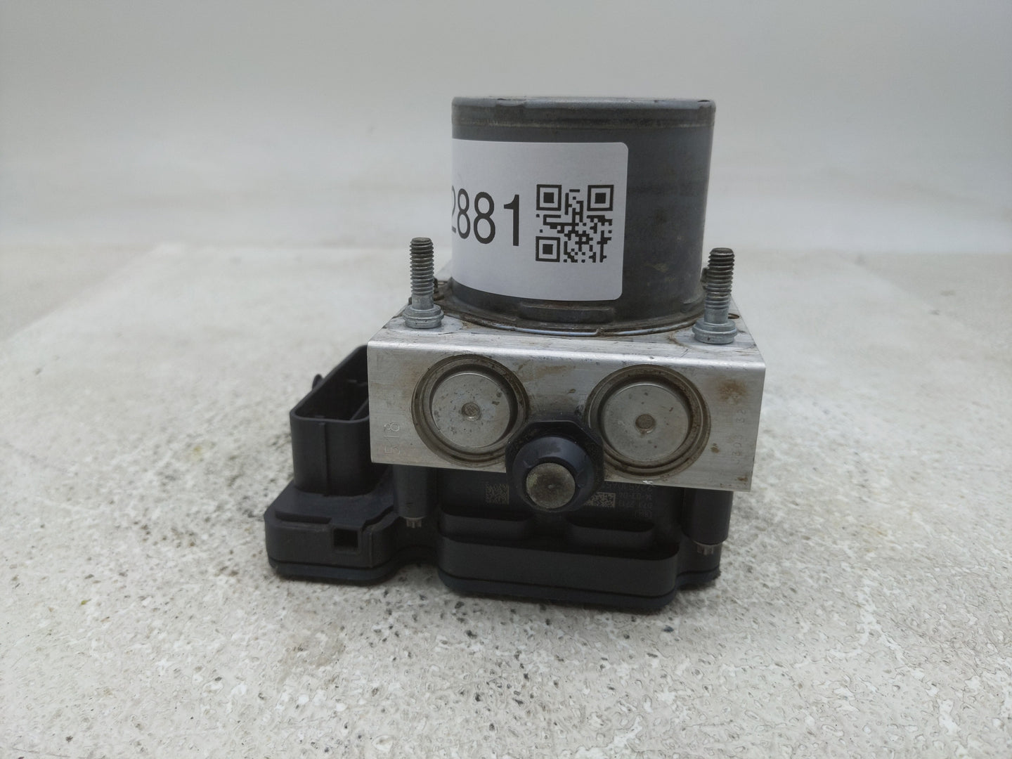 2014 Chrysler Town & Country ABS Pump Control Module Replacement P/N:P68183803AC 68183803AC Fits OEM Used Auto Parts - Oemus