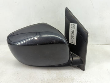 2011-2016 Chrysler Town & Country Passenger Side View Mirror - Right Door Mirror OEM Used - Oemusedautoparts1.com