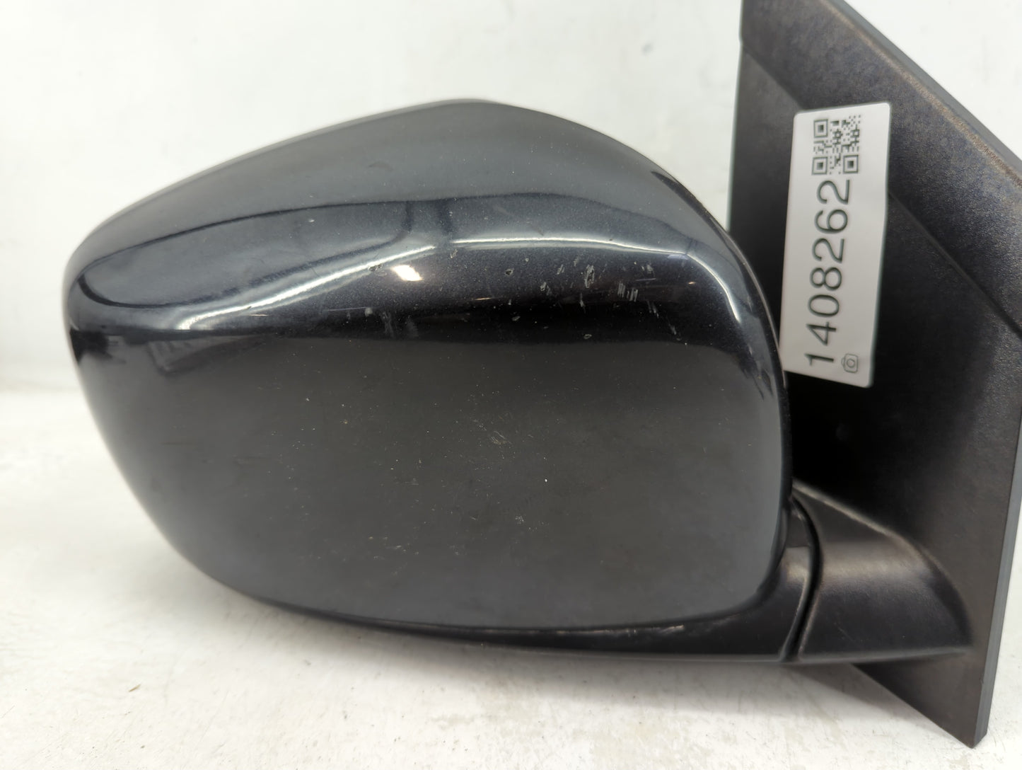 2011-2016 Chrysler Town & Country Passenger Side View Mirror - Right Door Mirror OEM Used - Oemusedautoparts1.com