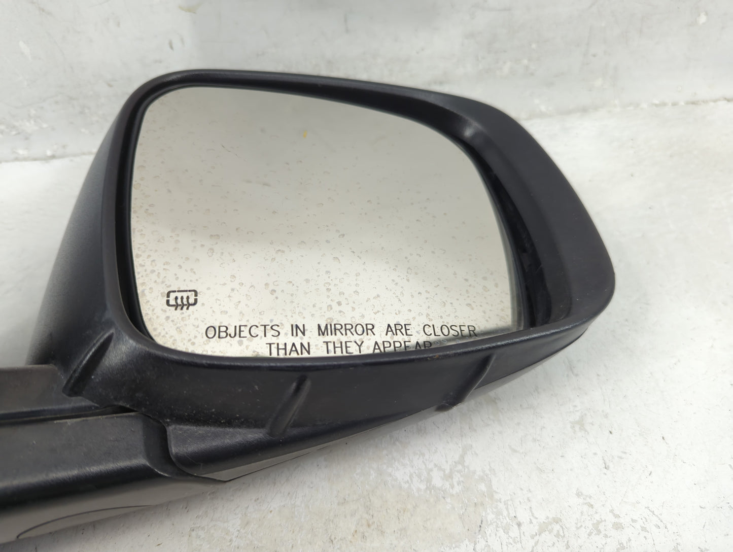 2011-2016 Chrysler Town & Country Passenger Side View Mirror - Right Door Mirror OEM Used - Oemusedautoparts1.com