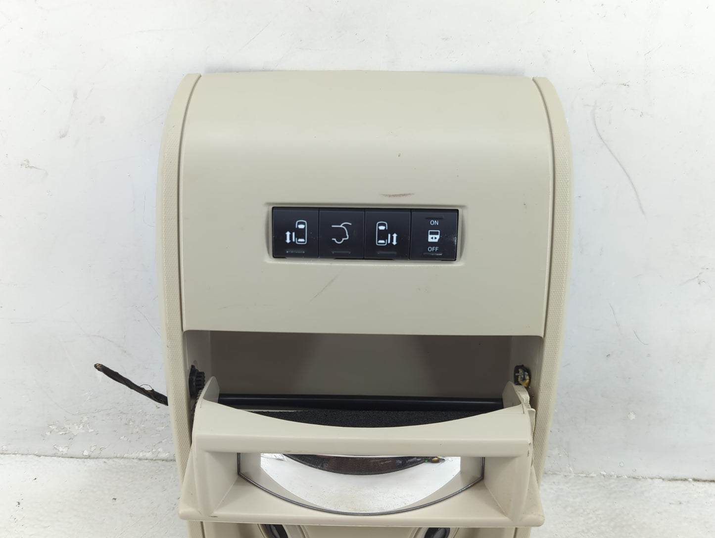 2014 Chrysler Town & Country Overhead Roof Console - Oemusedautoparts1.com