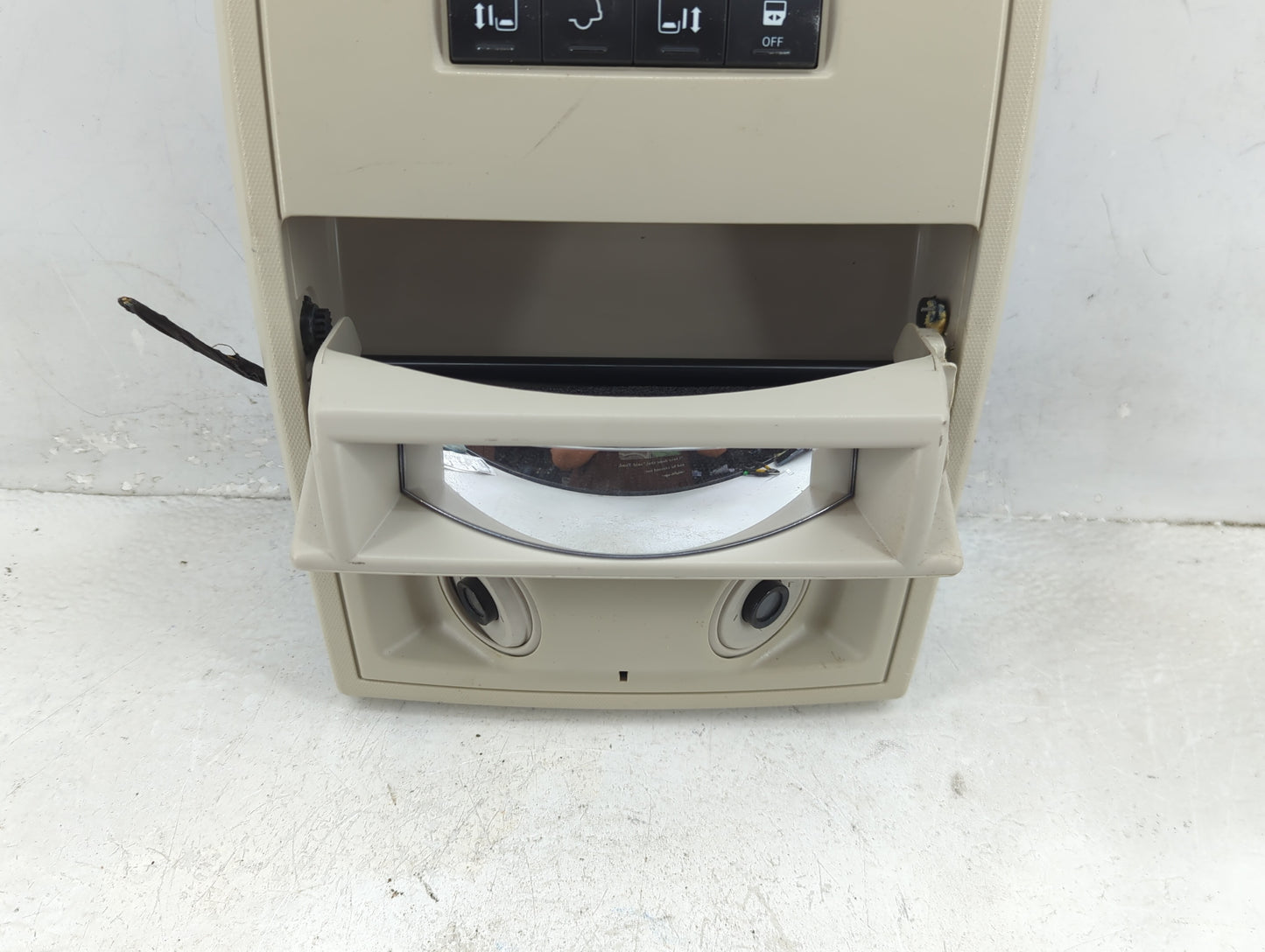 2014 Chrysler Town & Country Overhead Roof Console - Oemusedautoparts1.com
