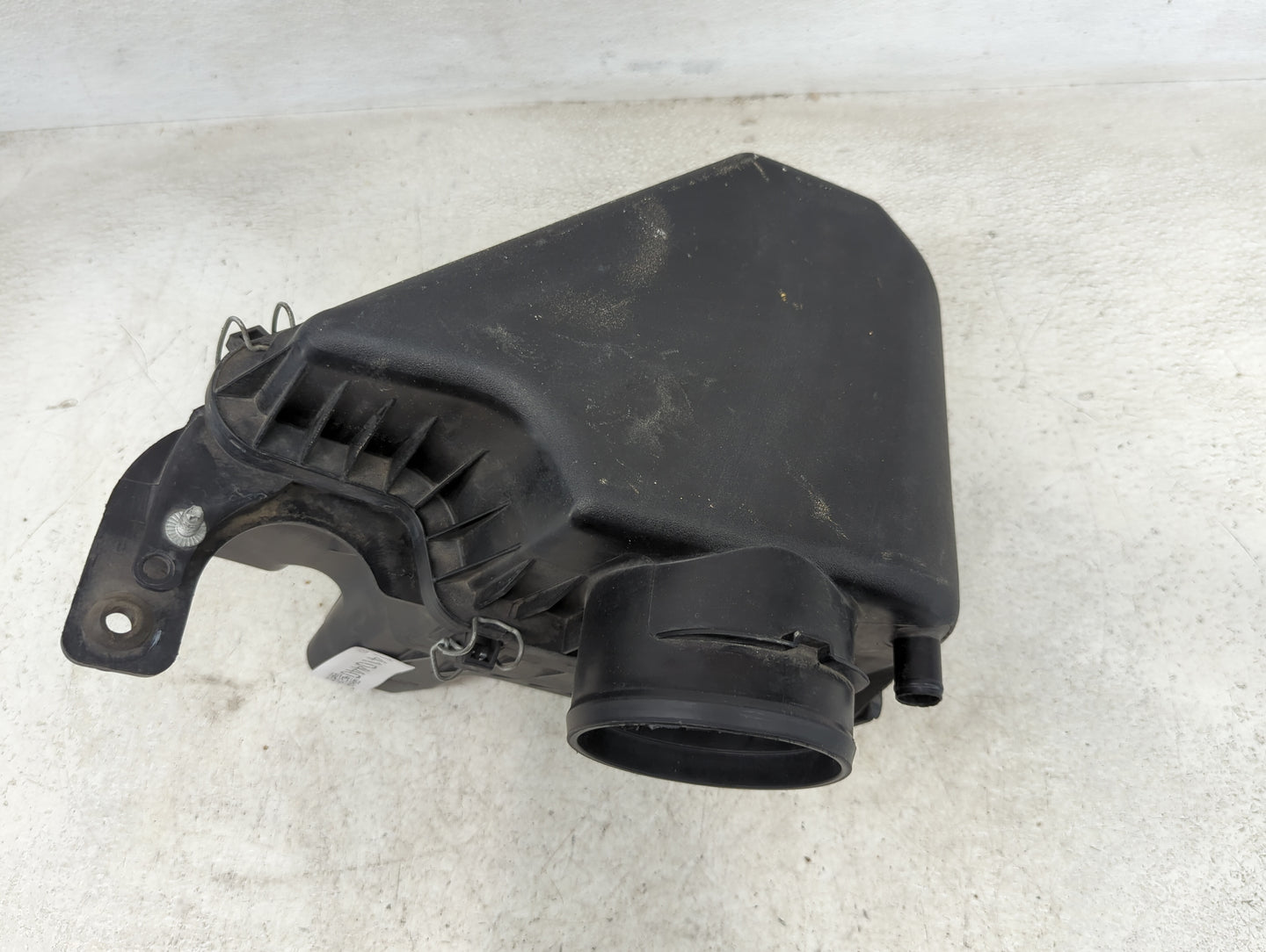 2011-2016 Chrysler Town & Country Air Cleaner Intake-duct Hose Tube - Oemusedautoparts1.com