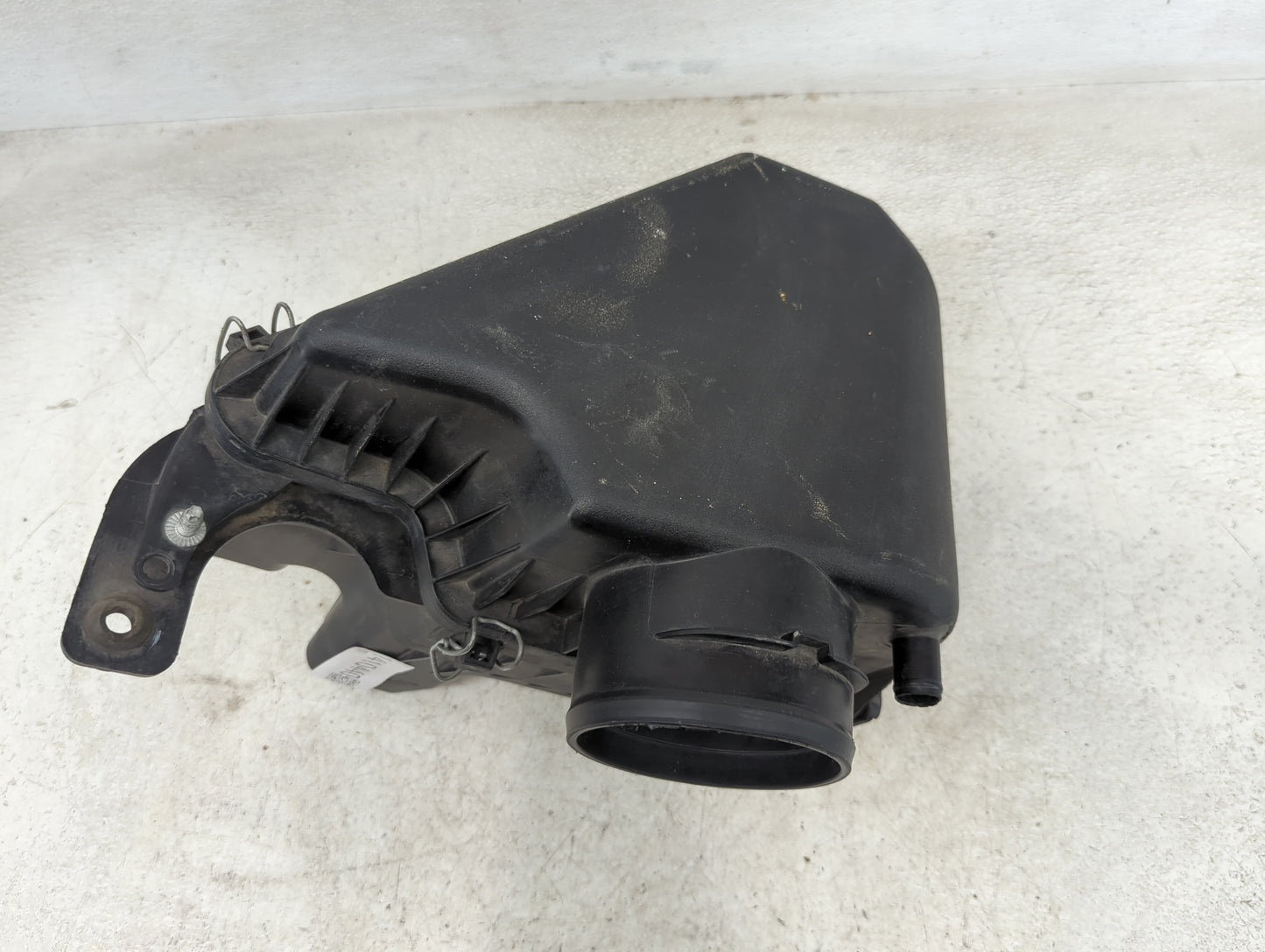 2011-2016 Chrysler Town & Country Air Cleaner Intake-duct Hose Tube - Oemusedautoparts1.com