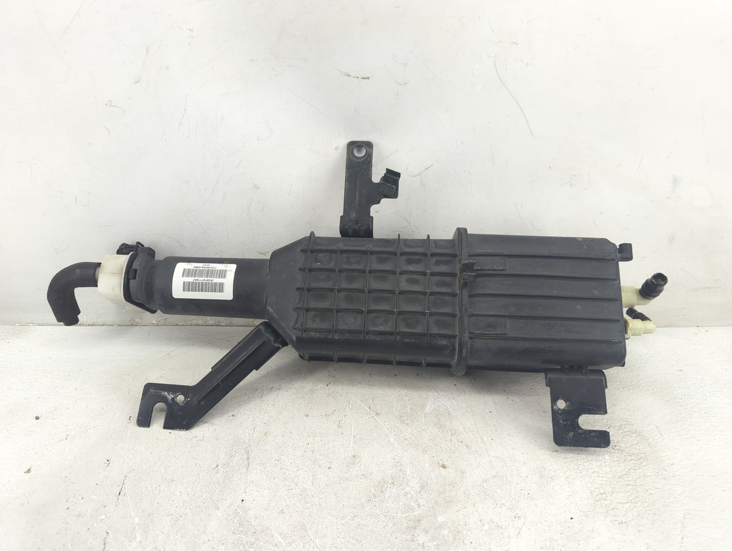 2014 Chrysler Town & Country Fuel Vapor Charcoal Canister - Oemusedautoparts1.com