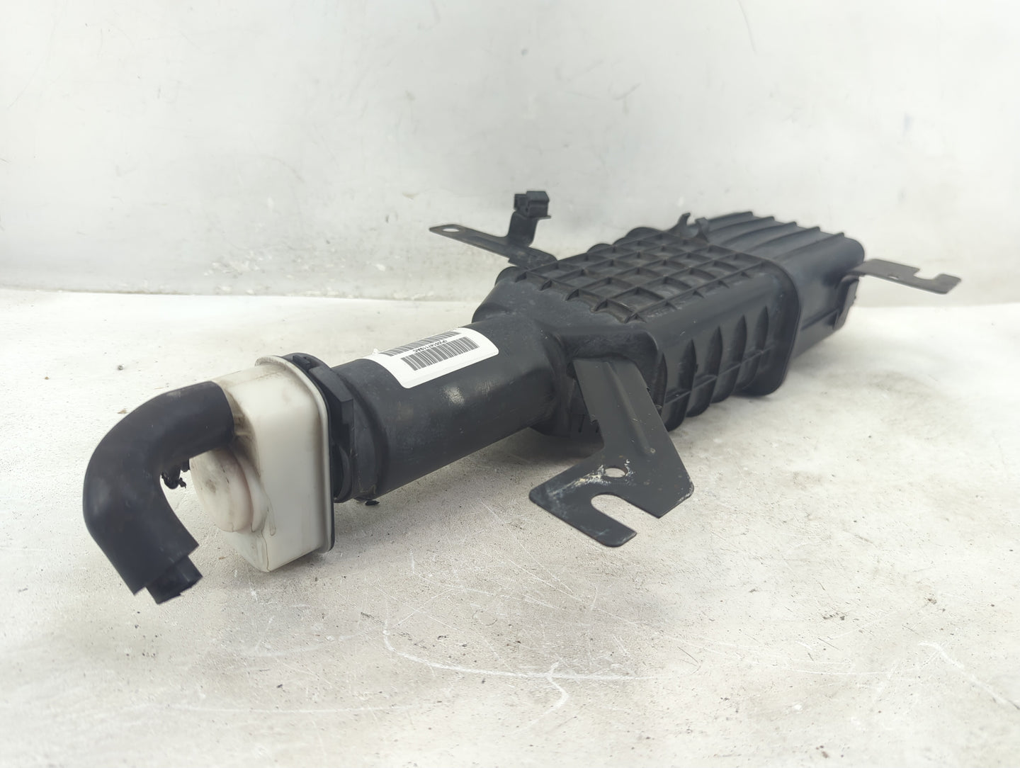 2014 Chrysler Town & Country Fuel Vapor Charcoal Canister - Oemusedautoparts1.com