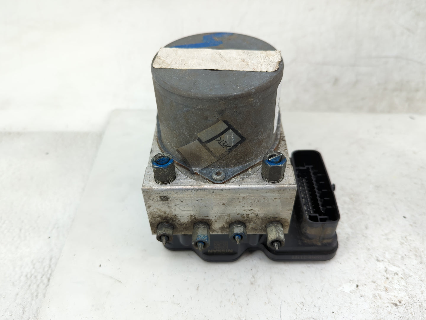 2014 Chrysler Town & Country ABS Pump Control Module Replacement Fits OEM Used Auto Parts - Oemusedautoparts1.com