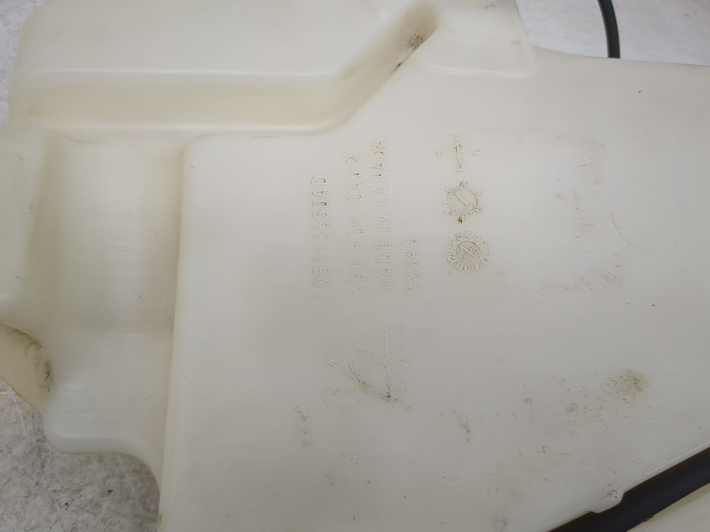 2011 Town & Country Windshield Washer Fluid Reservoir Bottle Oem - Oemusedautoparts1.com