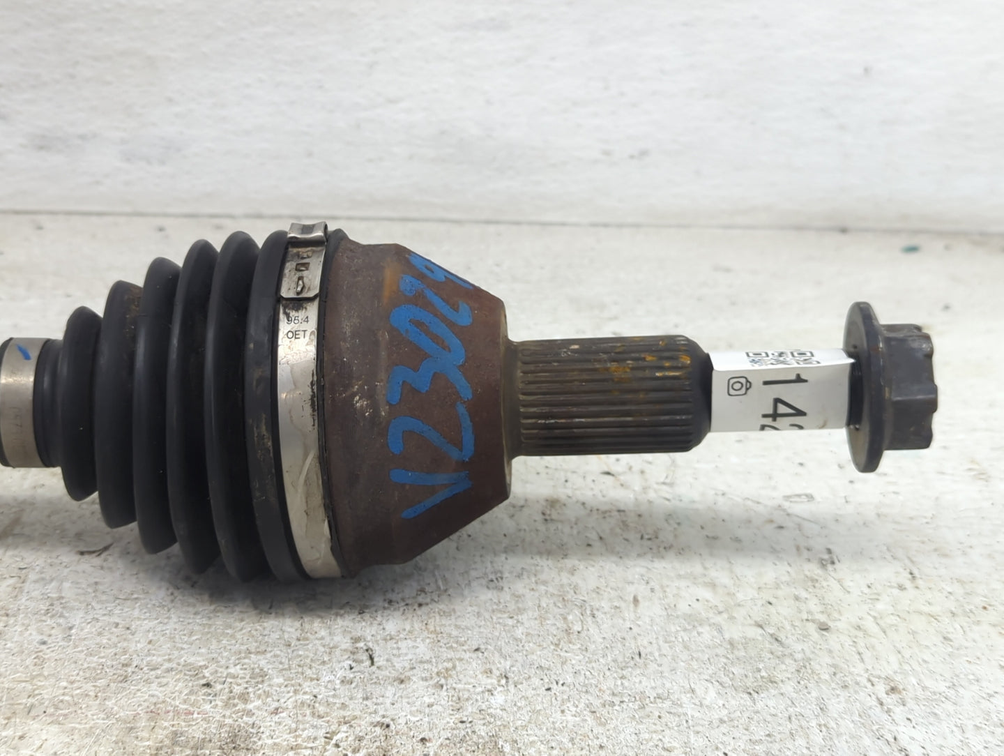 2011-2016 Chrysler Town & Country Axle Shaft Front Passenger Cv C/v - Oemusedautoparts1.com
