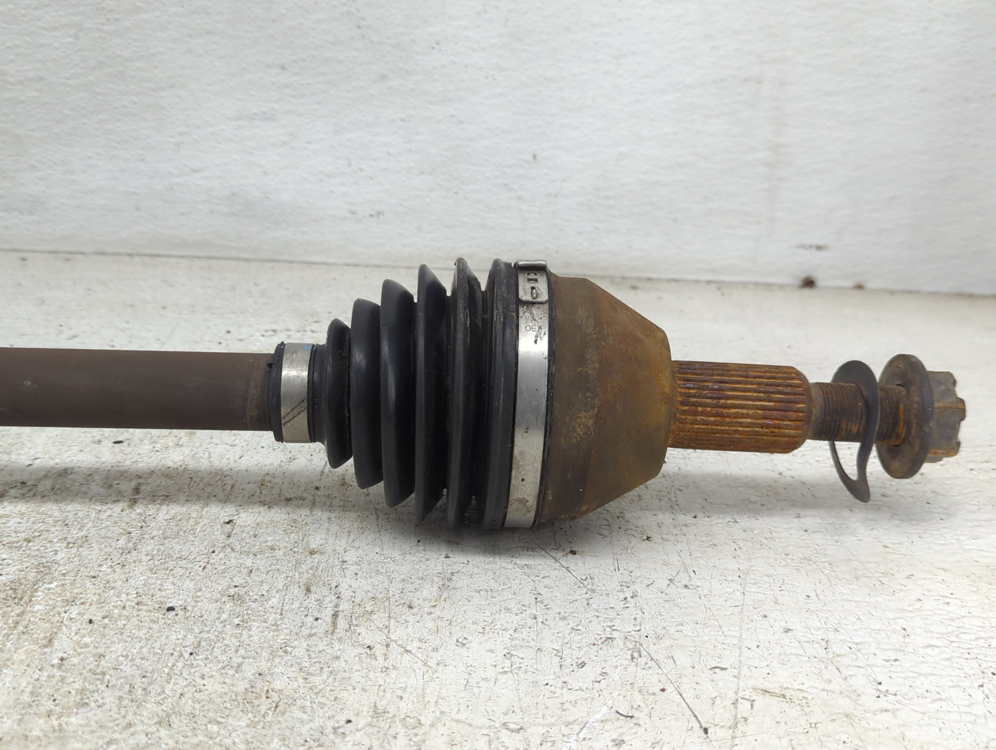 2011-2016 Chrysler Town & Country Axle Shaft Front Passenger Cv C/v - Oemusedautoparts1.com
